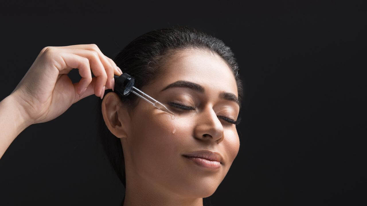 Perbedaan Serum dan Essence pada Serum, Berfungsi untuk Memperbaiki Masalah Kulit